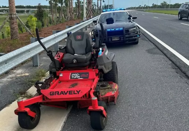 Bêbado dirige cortador de grama em rodovia dos EUA e acaba preso — veja o vídeo chocante!