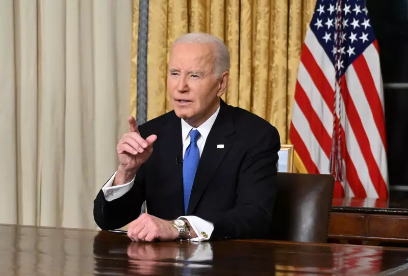 Biden Admite Uso de Caneta Automática em Documentos Oficiais: O Que Isso Significa?