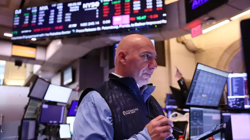 Bolsa bate recorde histórico e dólar cai para menor valor em mais de um ano