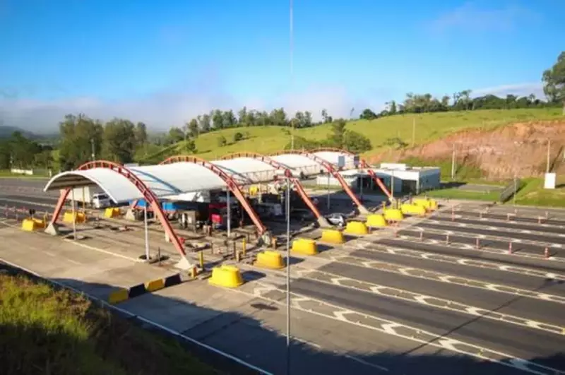 BR-393: K-Infra retoma concessão e reabre praça de pedágio em Barra do Piraí