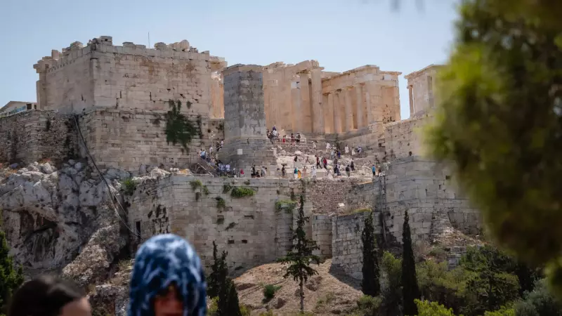 Calor extremo de 42°C fecha a Acrópole de Atenas temporariamente