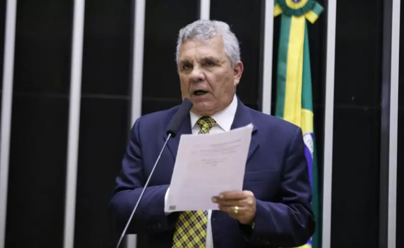 Câmara aprova mudanças na progressão de regime para condenados por homicídio: entenda o impacto