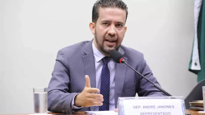 Câmara suspende mandato de Janones após tumulto bolsonarista: entenda o caso