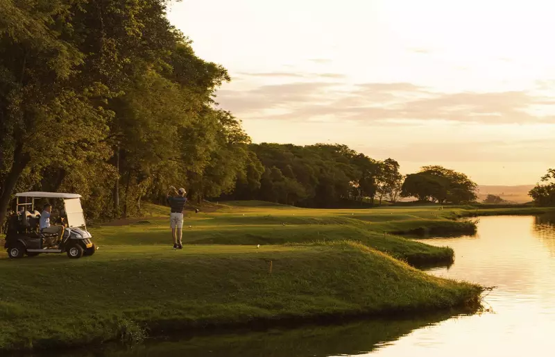 Campo de Golfe de Alphaville Maringá: Oásis de Luxo e Lazer no Paraná