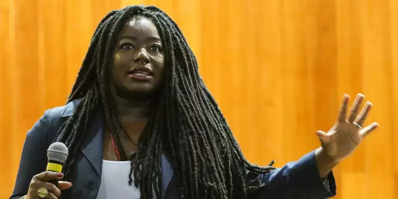 Carla Akotirene será condecorada com a Comenda Maria Quitéria em Salvador — saiba mais!