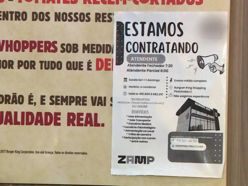 Cartaz na vitrine ainda é arma poderosa para atrair talentos no comércio