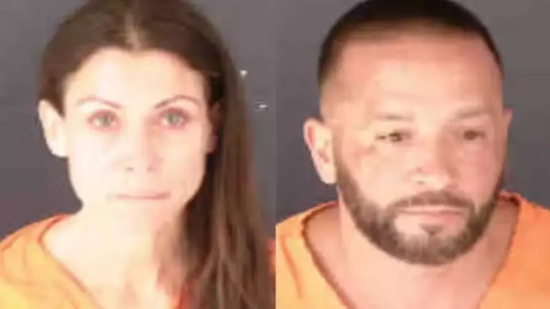 Casal flagrado em ato sexual em voo com crianças a bordo: prisão e polêmica