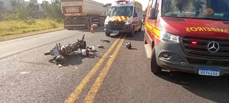 Casal sofre acidente grave em anel viário de Campo Grande e é levado em estado crítico