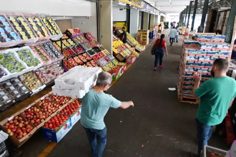 Ceasa Campinas registra queda de até 30% nos preços das frutas: saiba o que está mais barato