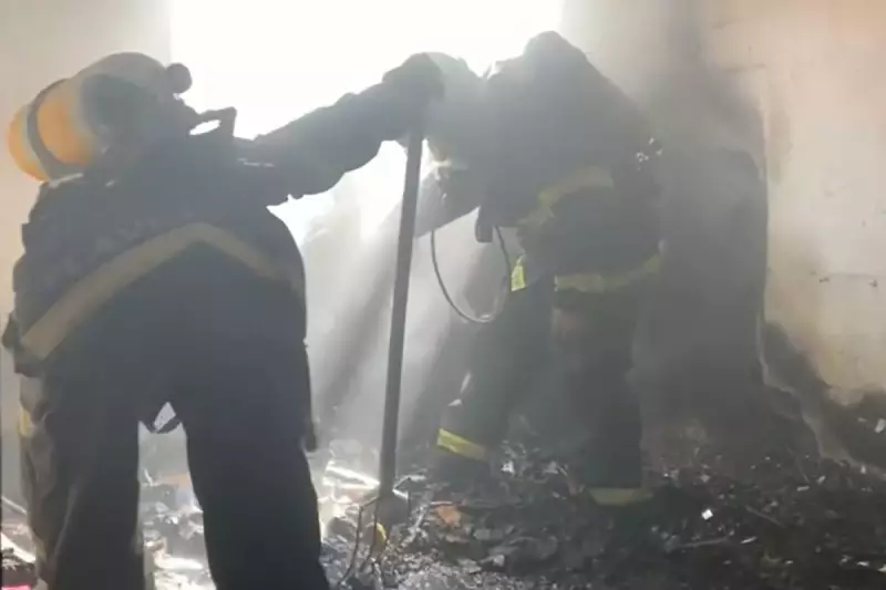 Celular em carregamento causa curto-circuito e incêndio em apartamento de MS