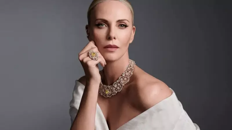 Charlize Theron revela encontro íntimo com jovem de 26 anos: 'Foi inesquecível'