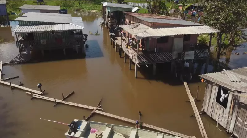 Cheia dos rios no Amazonas paralisa transporte e afeta milhares de pessoas