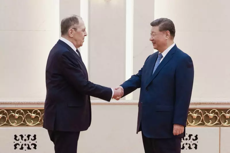 China desafia Trump e promete apoio incondicional à Rússia em meio a tensões geopolíticas