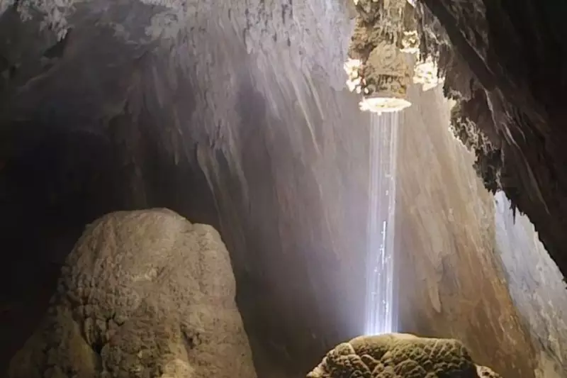 Chuvisco Natural em Caverna de SP Encanta Turistas e Vira Atração Secreta