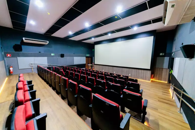 Cine Walmir Almeida em Aracaju exibe documentário sobre Cazuza e clássico de Chaplin — confira a programação!