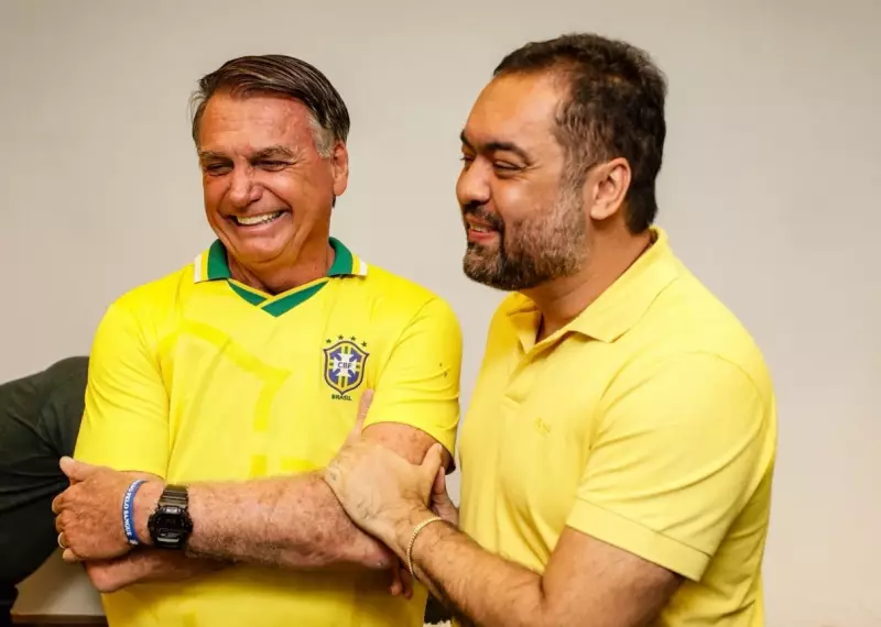 Cláudio Castro surpreende ao defender Bolsonaro em discurso inflamado no Rio