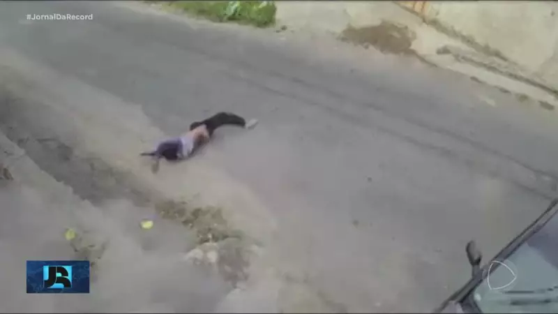 Coragem em Minas: Menino de 9 anos salta de carro desgovernado e vira herói improvável