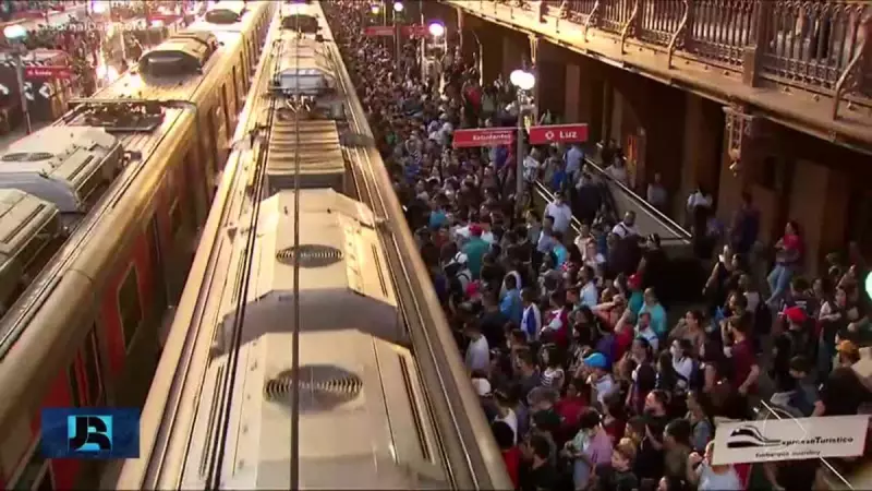 Criminosos aproveitam distrações no transporte público de SP: como se proteger