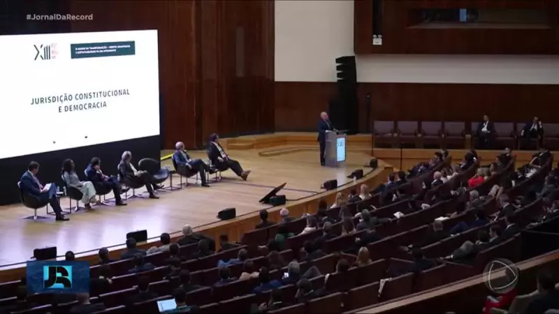 Crise após queda do aumento do IOF domina debates no Fórum de Lisboa