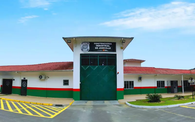 Decisão judicial determina liberação de 89 presos em Santa Catarina: entenda o caso