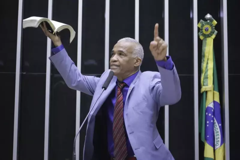 Deputado Isidorio Compara Trump a Chefe de Boca de Fumo em Declaração Polêmica