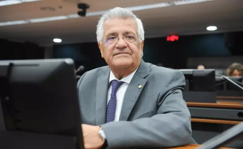 Deputados pressionam por respostas sobre descontos ilegais em aposentadorias antes da CPMI