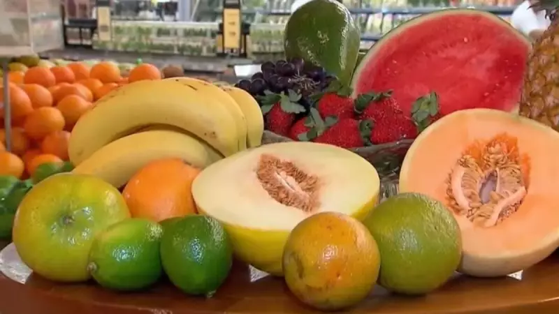 Descubra o que as cores das cascas de frutas e legumes revelam sobre seus nutrientes