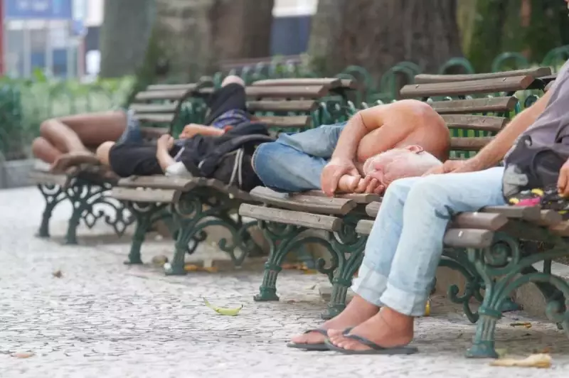 Desempregados, letrados e sem teto: o perfil das pessoas em situação de rua em SC