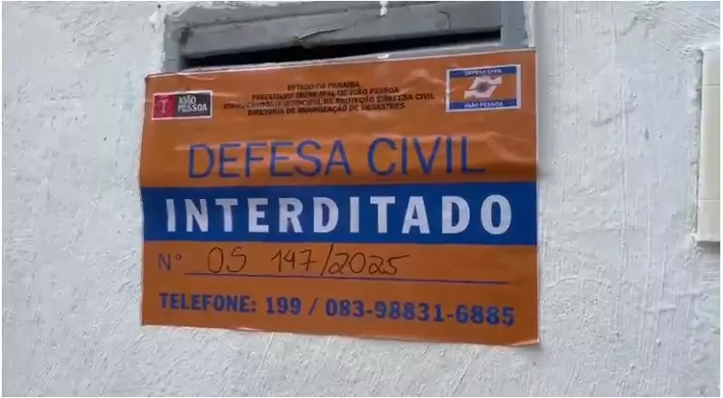 Deslizamento de terra em João Pessoa interdita casas e alerta para riscos geológicos