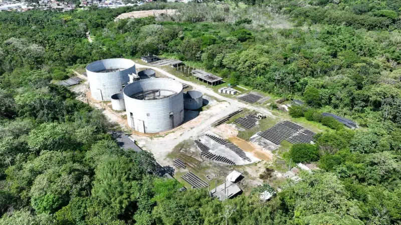 Destino do esgoto no Sul de Florianópolis vira impasse para construção de estação de tratamento