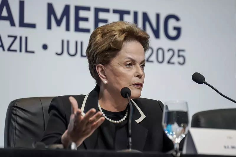 Dilma Rousseff reafirma posição sobre energia eólica e rebate críticas: 'Estava certa'