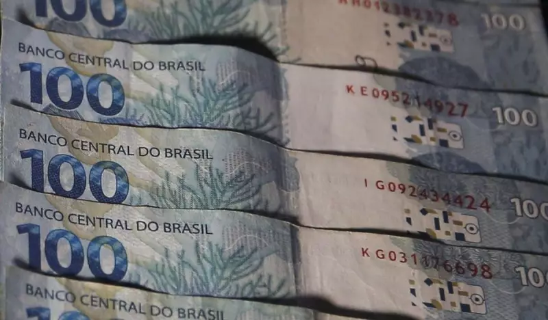 Dívida bruta do Brasil pode bater recorde em 2028: entenda os riscos e impactos