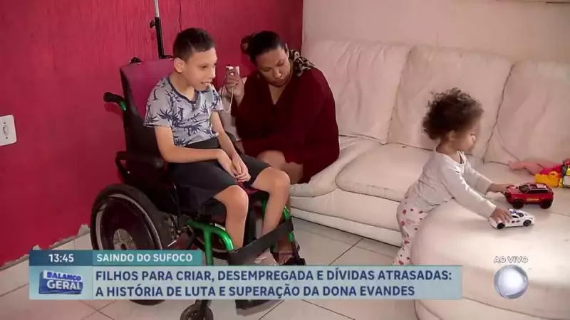 Dona Evandes: A luta diária de uma mãe para superar dificuldades financeiras e cuidar dos filhos