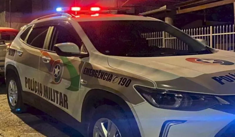 Dupla é presa após assaltar lojas de celulares na Grande Florianópolis