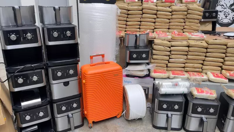 Dupla é presa com mais de 600 kg de maconha escondida em air fryers em Manaus