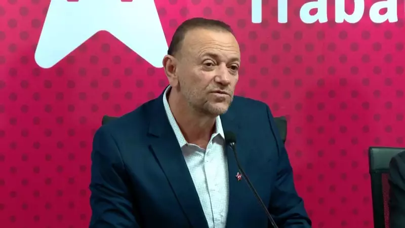 Edinho Silva assume presidência do PT e destaca união partidária em discurso emocionante