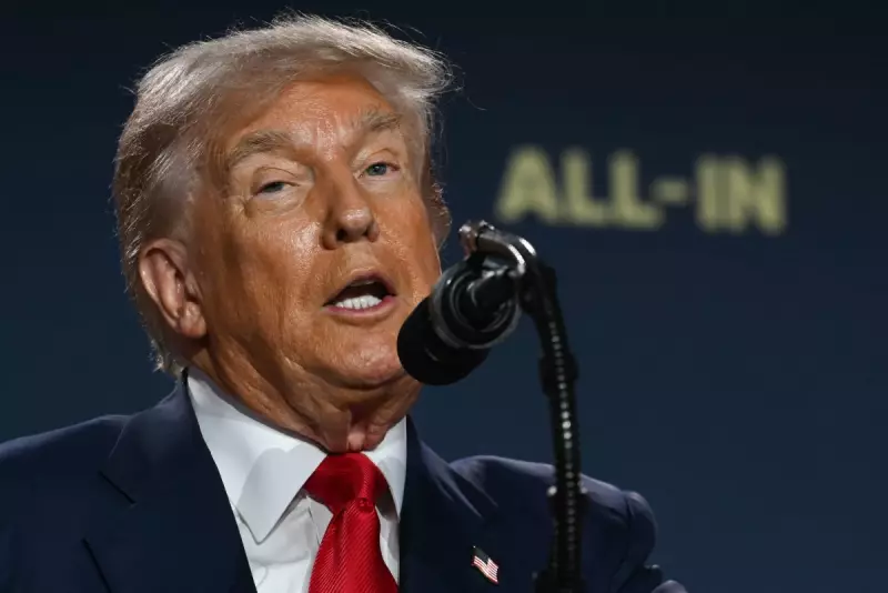Empresa dribla tarifas de Trump e muda logística às pressas: navio vira avião para escapar de taxação de 50%