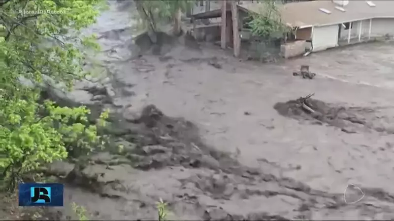 Enchentes no Novo México deixam mortos e desabrigados: tragédia climática em meio ao caos
