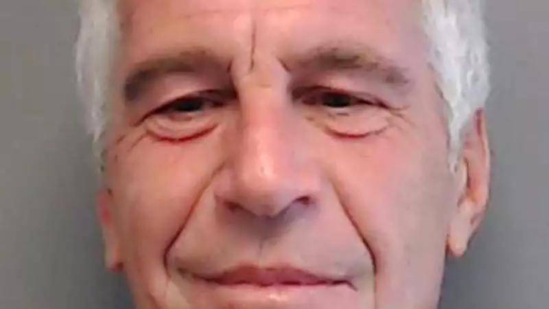 Epstein se suicidou na prisão, confirma Departamento de Justiça dos EUA