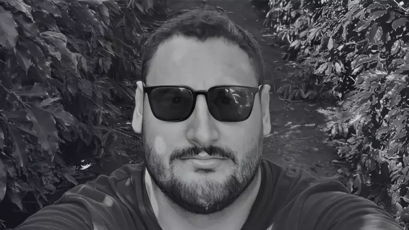 Escritor mineiro é encontrado morto em praia da Bahia: quem era e o que se sabe até agora