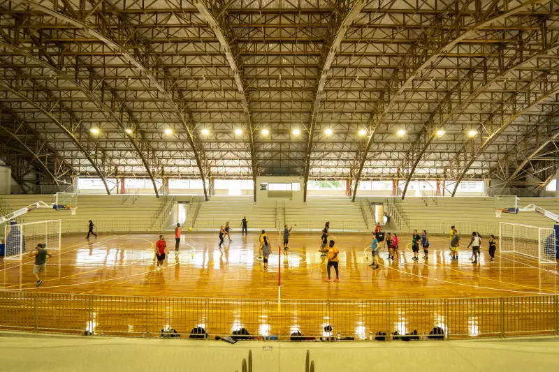 Estádio do Pacaembu inaugura escolinha de futebol para crianças e adolescentes em SP