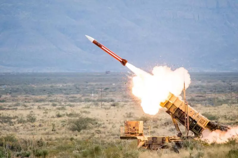 EUA suspendem envio de armas à Ucrânia: entenda os motivos por trás da decisão