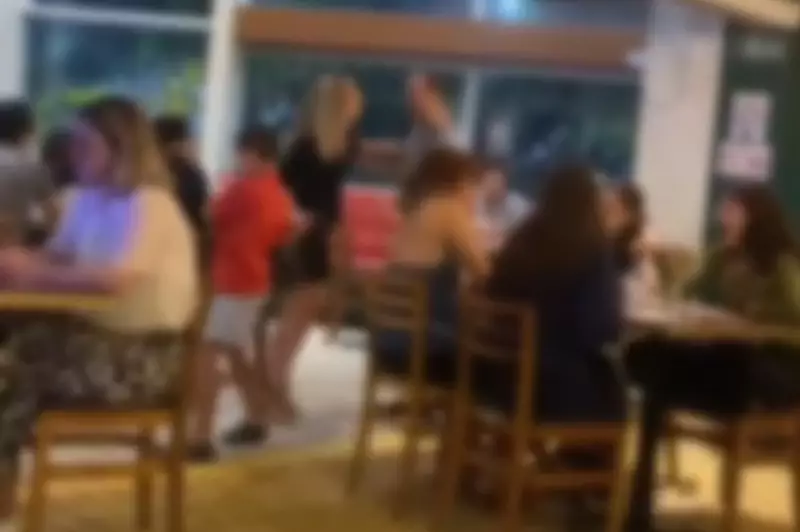 Ex-casal se envolve em briga violenta com criança agredindo mulher em restaurante no Recife; veja o vídeo