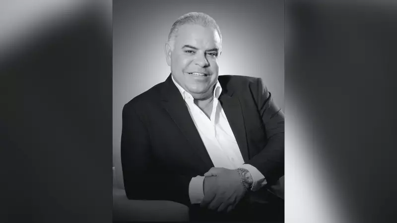 Ex-pedreiro vira dono de rede de farmácias e prova: 'Na vida, tudo é possível'