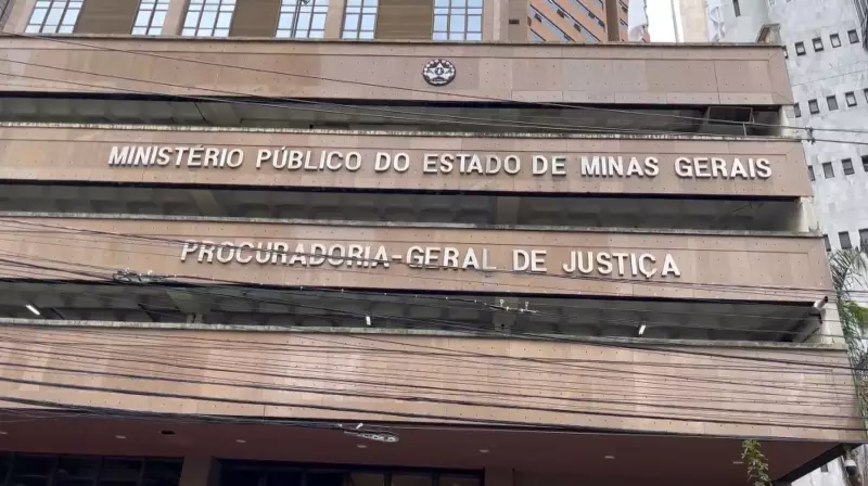 Ex-prefeito de Ribeirão das Neves é acusado de desviar recursos da saúde e educação