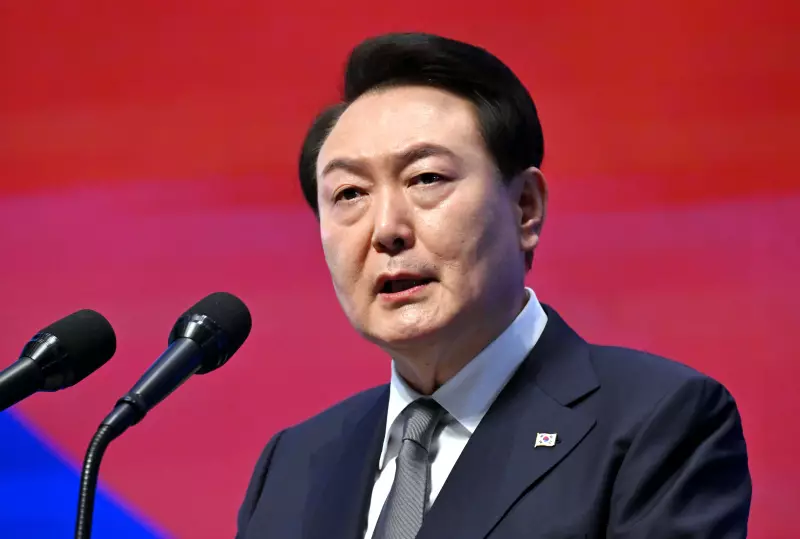 Ex-presidente da Coreia do Sul, Yoon Suk-yeol, tem mandado de prisão emitido pela Suprema Corte