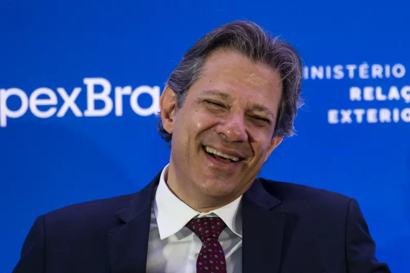 Ex-presidente do BNDES critica Haddad: 'Nem para um bom dentista serve', diz em entrevista