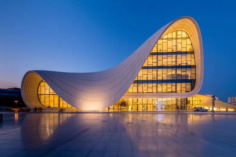 Exposição celebra 200 anos de laços entre Brasil e Reino Unido com arquitetura que encanta