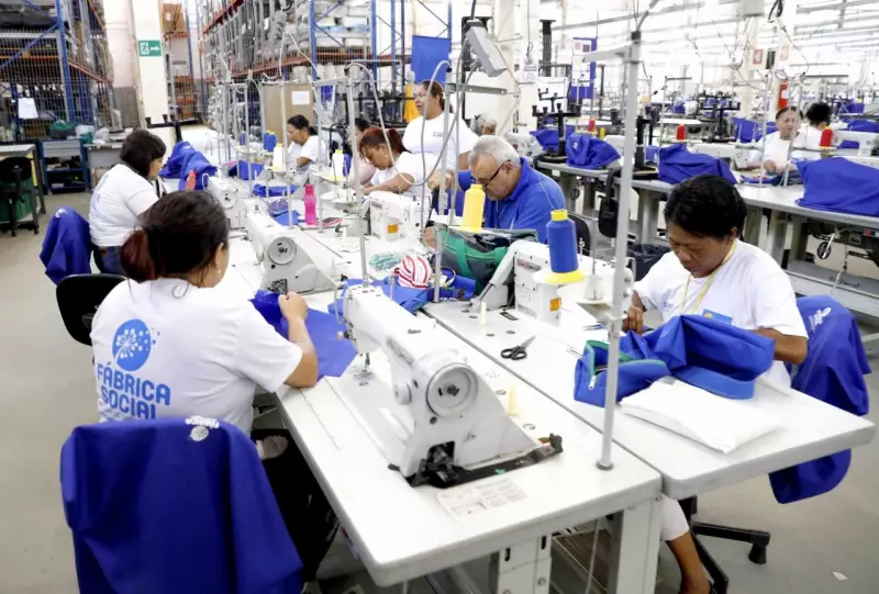 Fábrica Social oferece 1.000 vagas em curso gratuito de corte e costura no DF — Saiba como se inscrever!