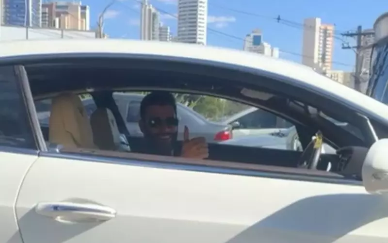 Fãs enlouquecem ao encontrar Gusttavo Lima no trânsito de Goiânia — vídeo viraliza!